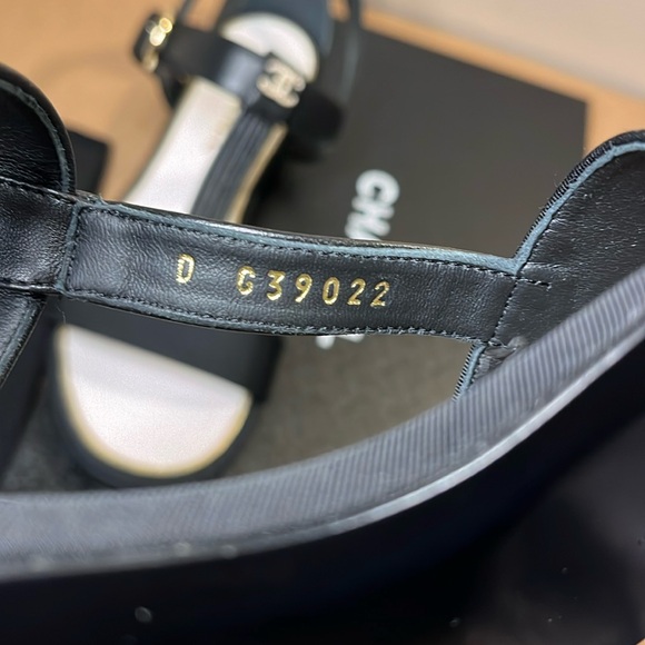 Authentic Chanel Open Toe sandals size 38 - Picture 8 of 12